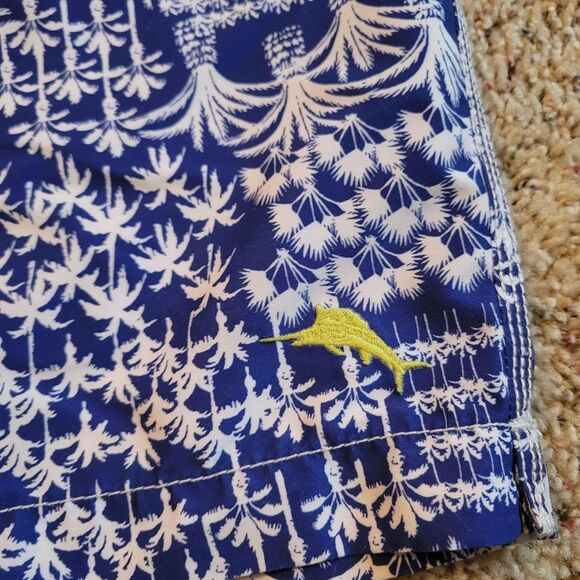 Men's XXL Tommy Bahama swimming trunks - Picture 2 of 4